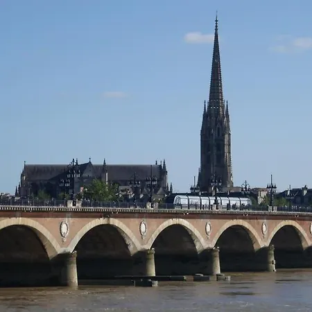 Cosy - Pont De Pierre * 波尔多