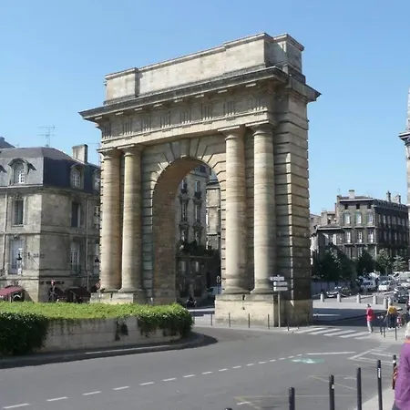 Cosy - Pont De Pierre *
